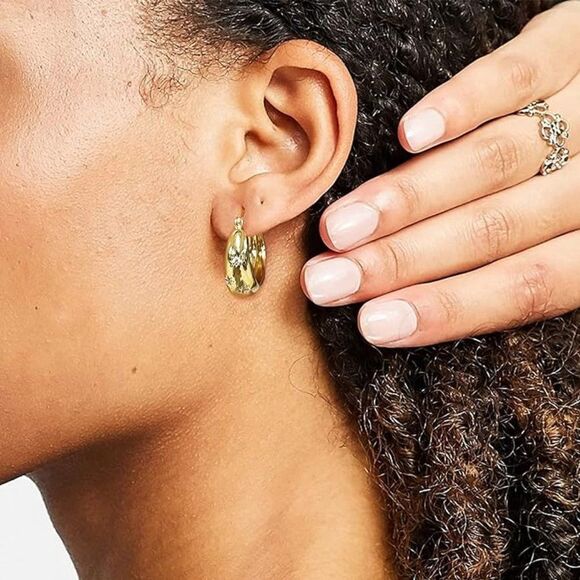 New Gold Plated Cubic Zirconia Hinged Hoop Earrings Hoop Earrings - Picture 4 of 5